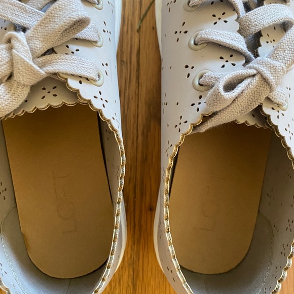 LOFT mauve leather-like sneakers with scalloped edge and cute cutouts. - Picture 2 of 8